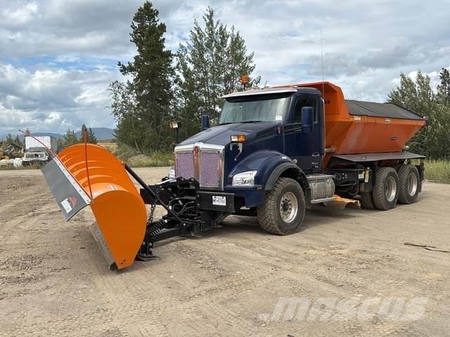 Kenworth T880 Lumiaurat