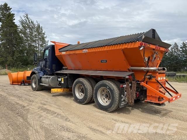 Kenworth T880 Lumiaurat