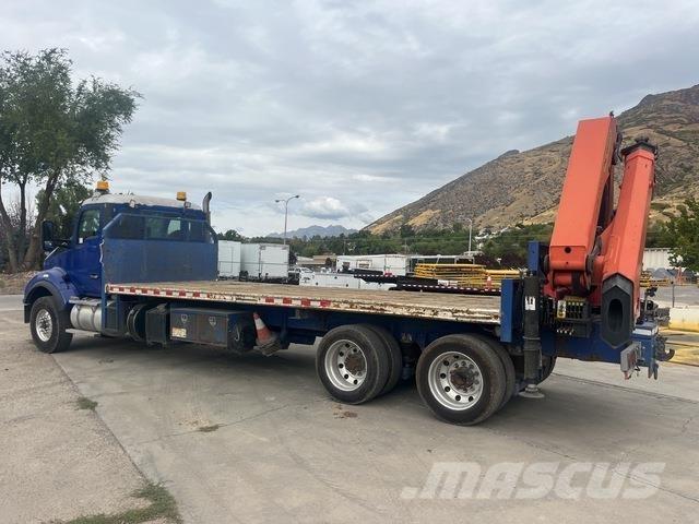 Kenworth T880 Nosturiautot