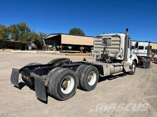 Kenworth T880 Vetopöytäautot