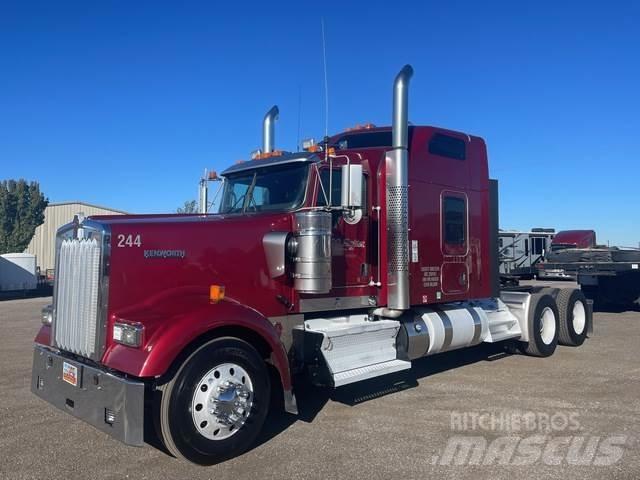 Kenworth W900 Vetopöytäautot
