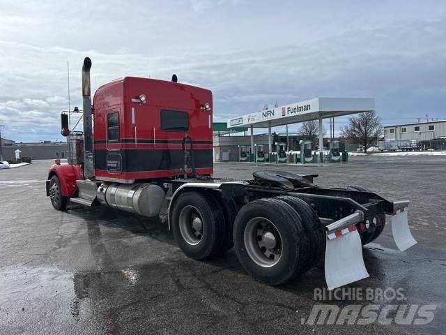 Kenworth W900 Vetopöytäautot