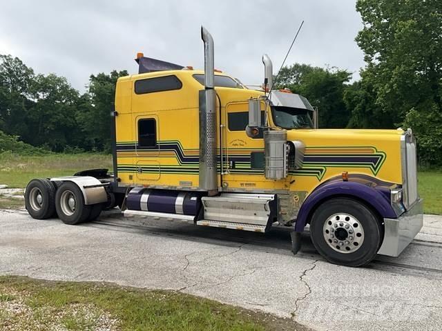 Kenworth W900 Vetopöytäautot