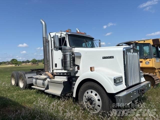 Kenworth W900 Vetopöytäautot