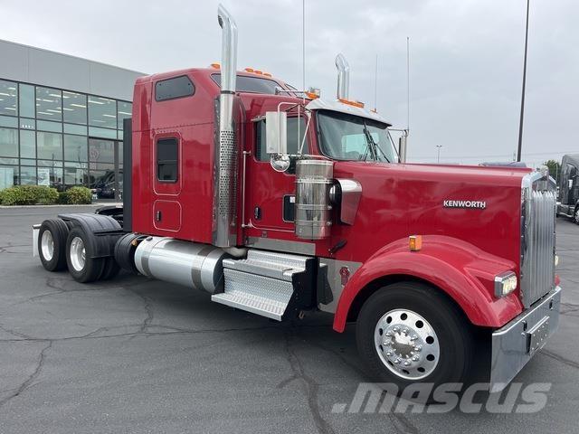 Kenworth W900 Vetopöytäautot