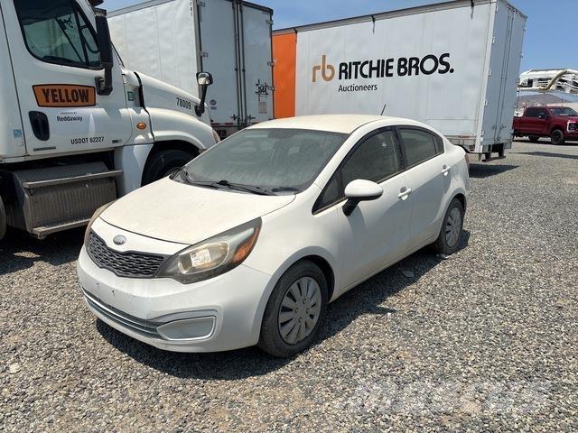Kia Rio Henkilöautot