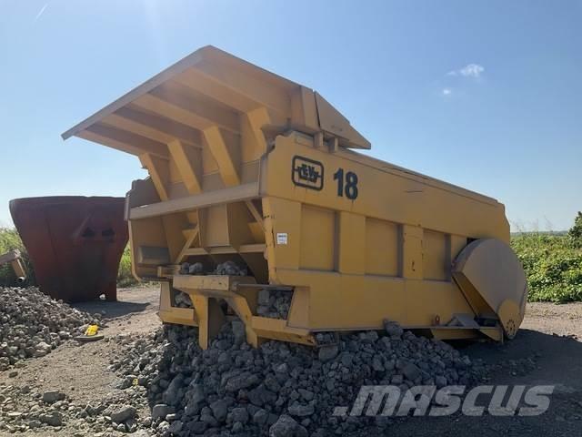 Komatsu  Muut