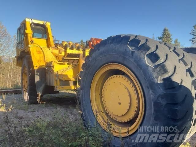 Komatsu 330M Dumpperit