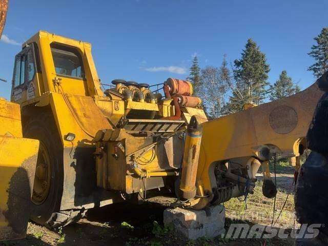 Komatsu 330M Dumpperit