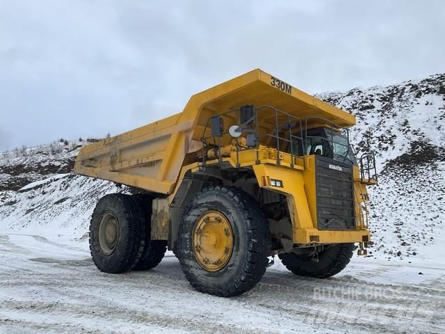 Komatsu 330M Dumpperit