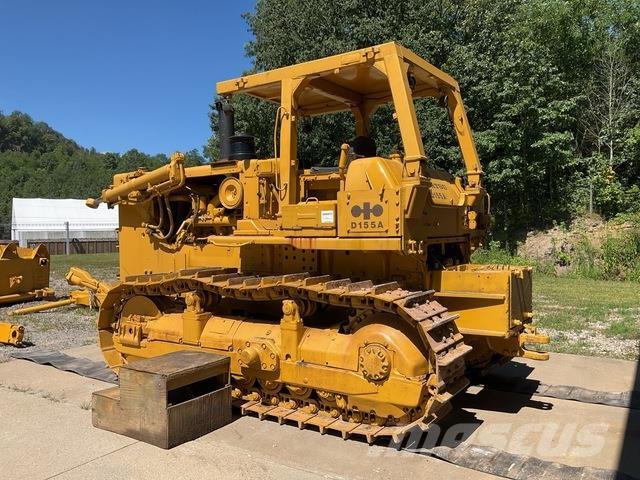 Komatsu D155-A Telaketjupuskutraktorit