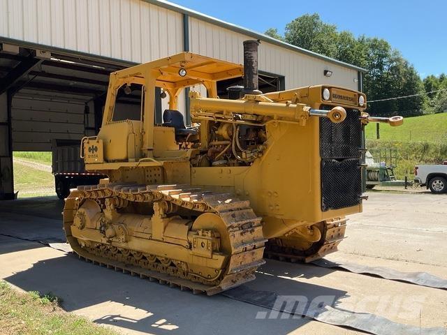 Komatsu D155-A Telaketjupuskutraktorit