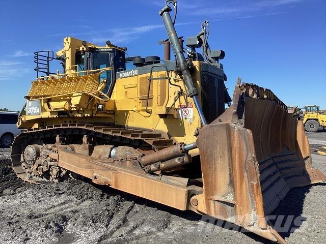 Komatsu D375A Telaketjupuskutraktorit