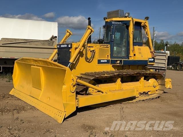 Komatsu D85P Telaketjupuskutraktorit