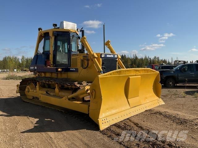 Komatsu D85P Telaketjupuskutraktorit