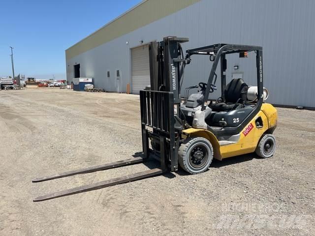 Komatsu FG25T Muut koneet