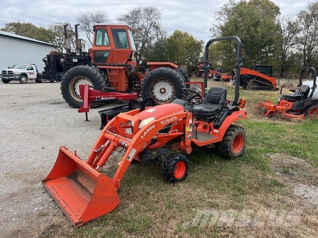 Kubota BX1880 Taajamatraktorit