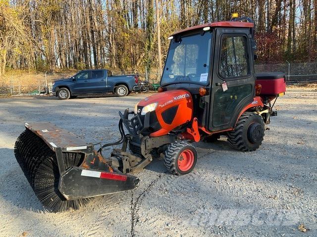 Kubota BX2380 Taajamatraktorit
