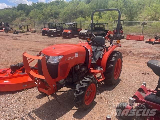 Kubota L2501DT Taajamatraktorit