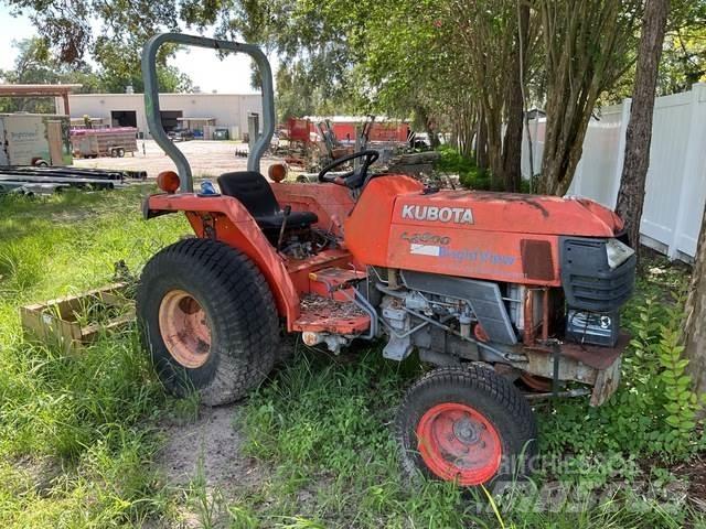 Kubota L2800 Traktorit