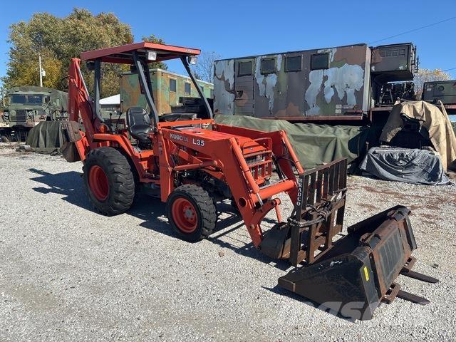 Kubota L35 Kaivurikuormaajat