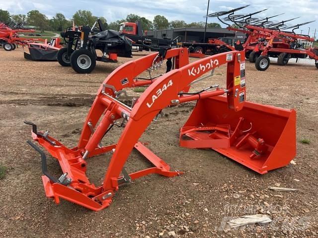 Kubota LA344S Muut koneet