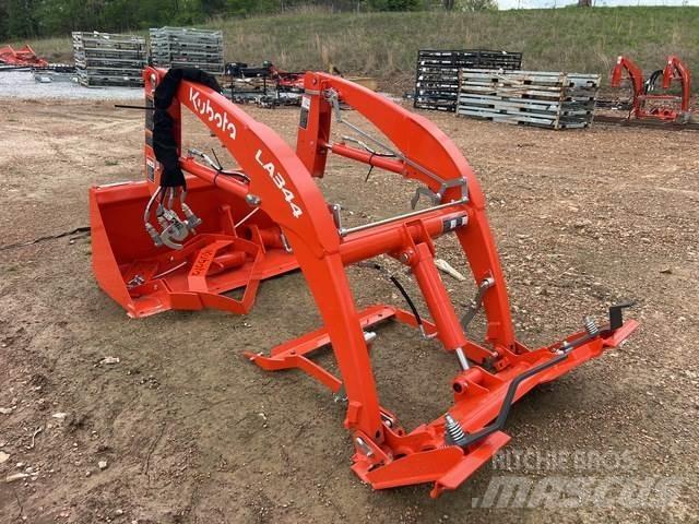 Kubota LA344S Muut koneet