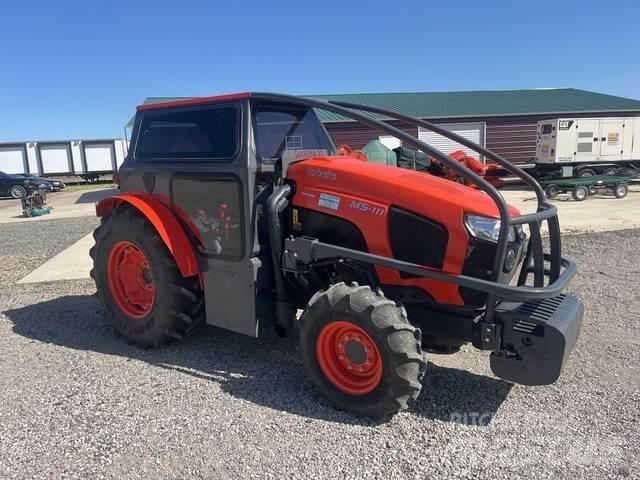 Kubota M5-111N Traktorit