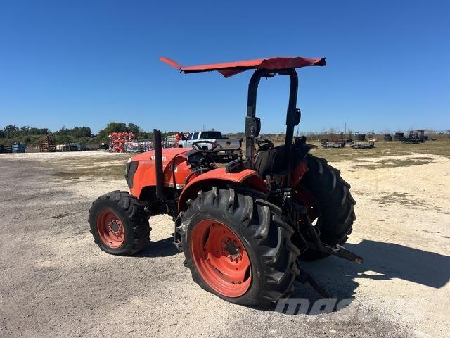 Kubota M6060 Traktorit