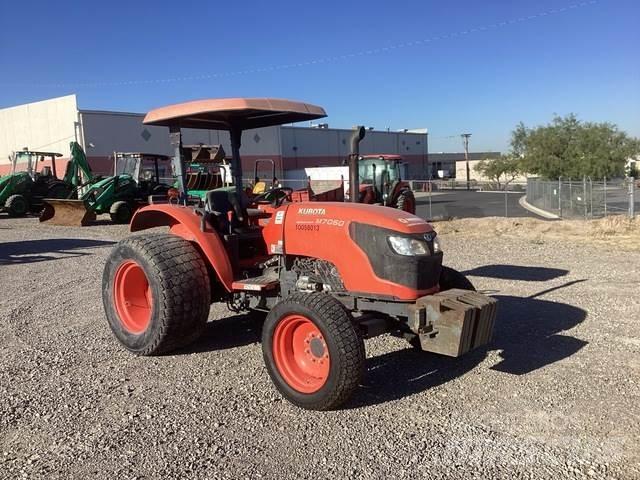 Kubota M7060D Taajamatraktorit