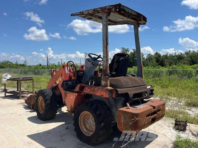 Kubota R420 Pyöräkuormaajat