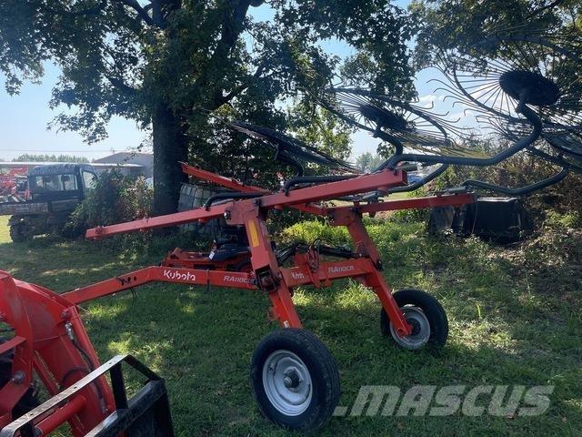 Kubota RA110CR Pöyhimet ja haravat