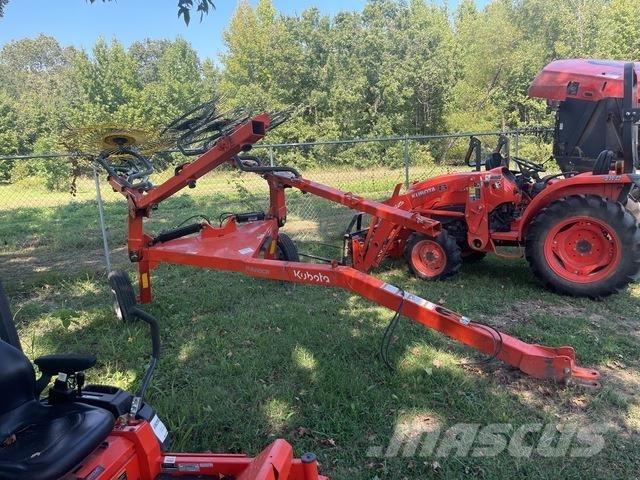 Kubota RA110CR Pöyhimet ja haravat