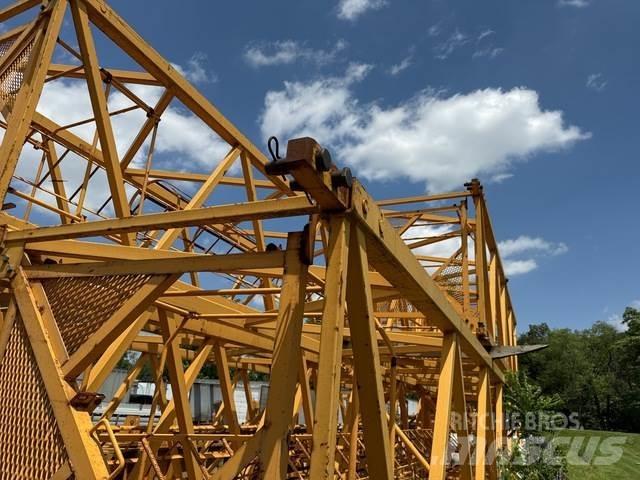 Liebherr 100LC Torninosturit