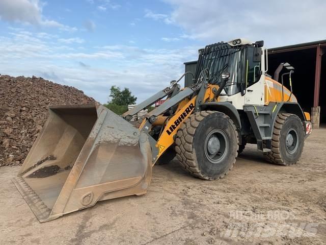 Liebherr L546 Pyöräkuormaajat