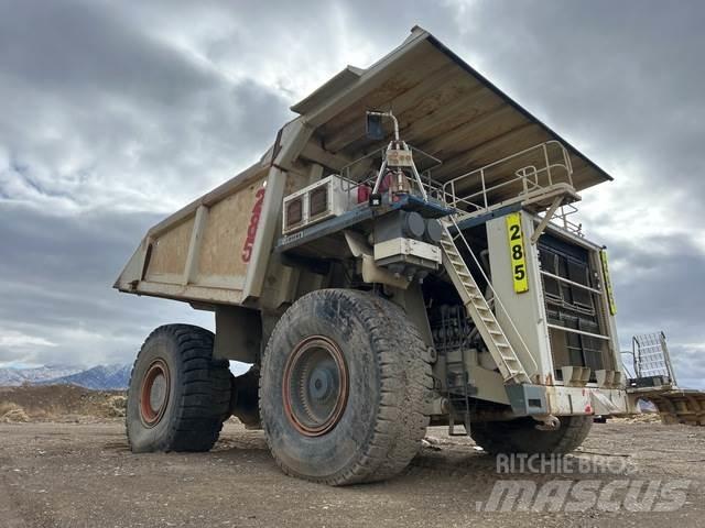 Liebherr T282B Dumpperit