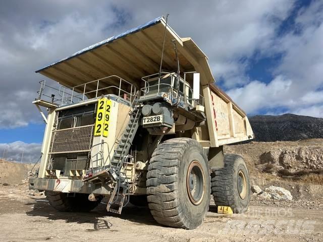 Liebherr T282B Dumpperit