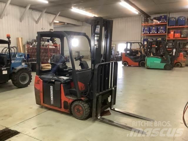 Linde E18 Sähkötrukit