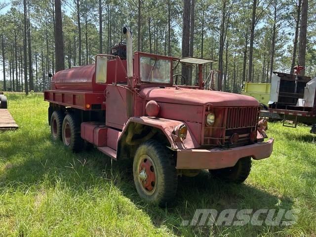  M35 Vesisäiliöautot