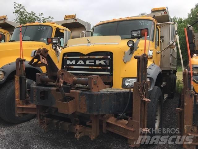 Mack 700 Lumiaurat