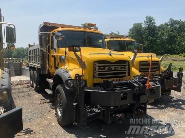 Mack 700 Lumiaurat