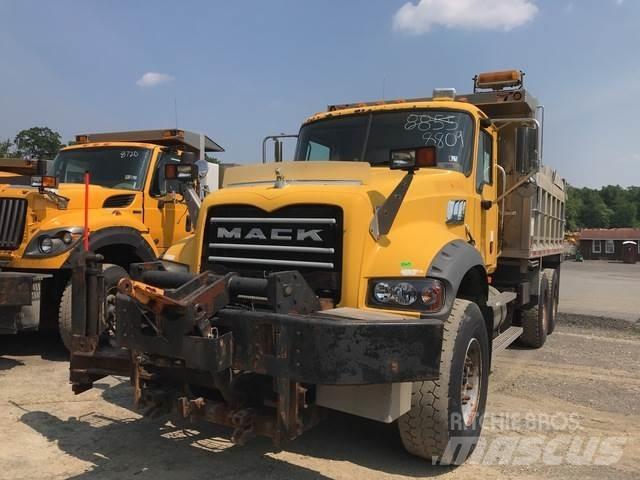 Mack 700 Lumiaurat