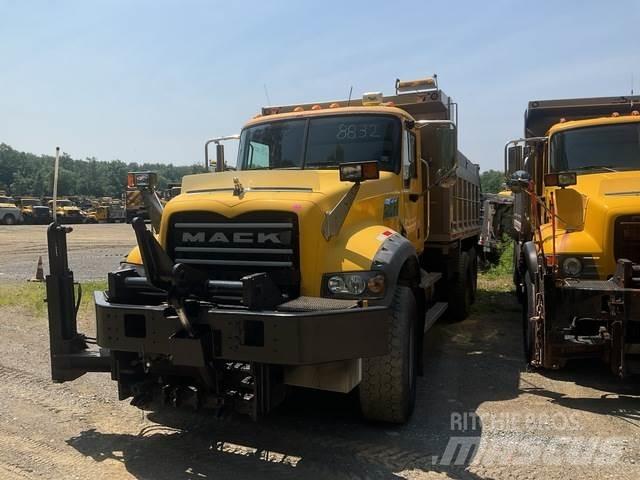 Mack 700 Lumiaurat