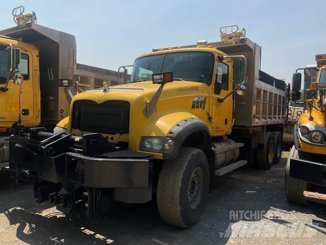 Mack 700 Lumiaurat