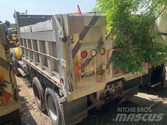 Mack 700 Lumiaurat