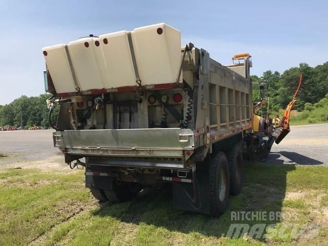 Mack 700 Lumiaurat