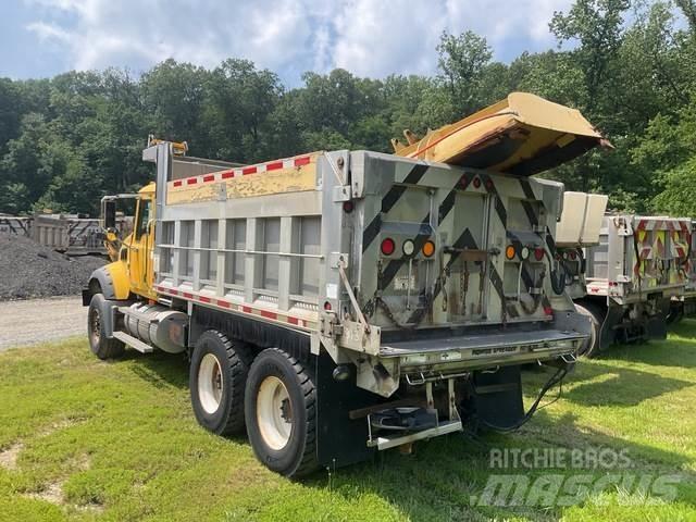 Mack 700 Lumiaurat