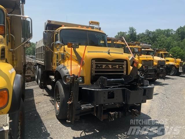 Mack 700 Lumiaurat