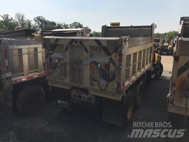 Mack 700 Lumiaurat