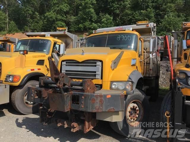 Mack 700 Lumiaurat